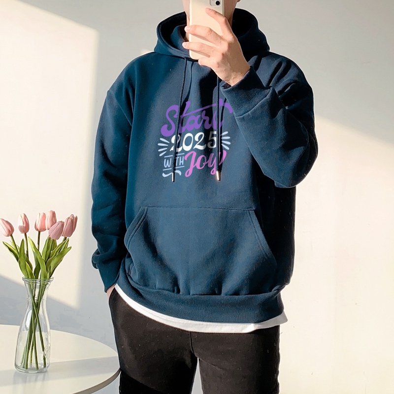 Customized single-piece couple sweatshirt New Year long-sleeved hoodie - เสื้อฮู้ด - ผ้าฝ้าย/ผ้าลินิน หลากหลายสี