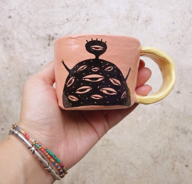 Handmade ceramic mug cup. - 咖啡杯 - 陶 粉紅色