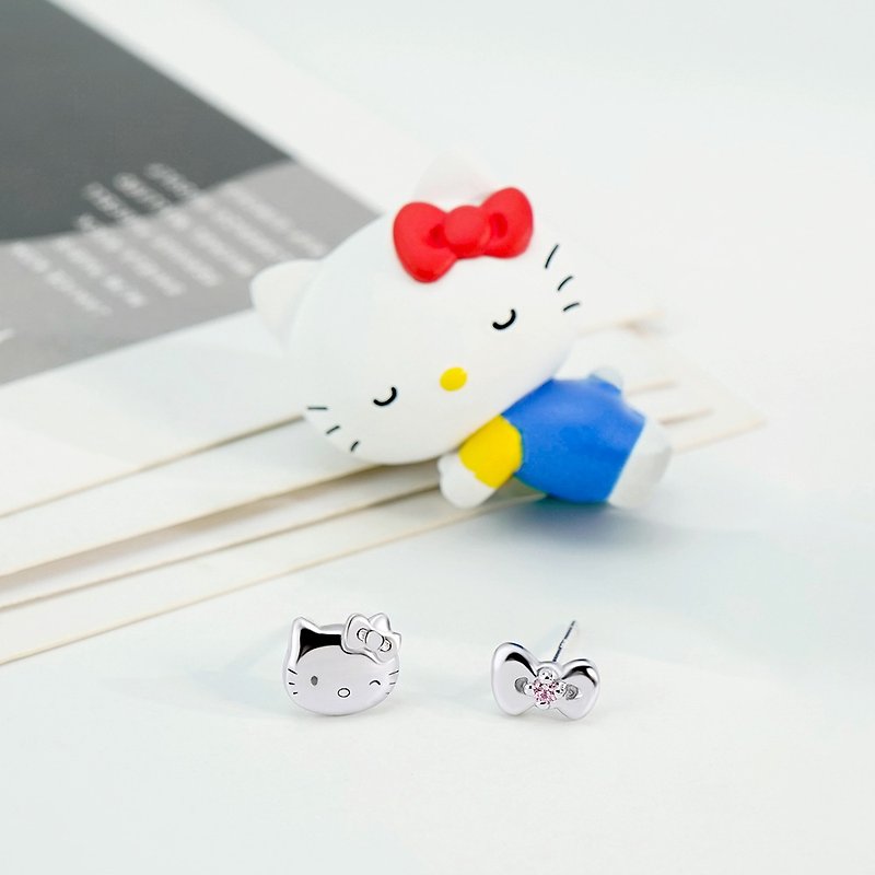 Love&Peace Series-Hello Kitty Hello Kitty Sterling Silver Earrings - ต่างหู - เงินแท้ สีเงิน