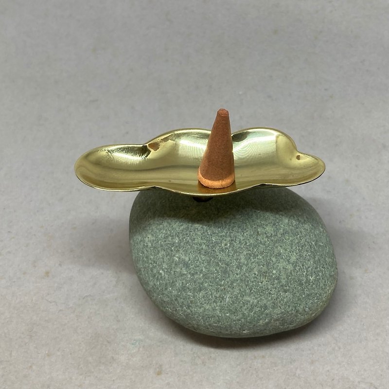 Incense channel/incense holder ~ Yunqi Stone(B type small) ~ can be placed with an incense cone, Bronze polished with stone texture! - น้ำหอม - ทองแดงทองเหลือง 
