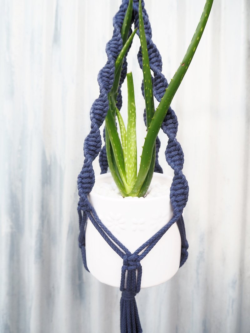【生活小風景•手工編織植物吊籃】[ 螺旋/深藍色] - 植栽/盆栽 - 棉．麻 藍色