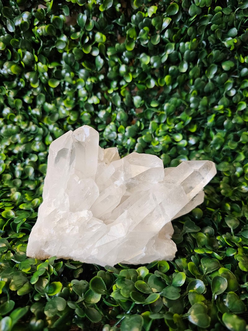白水晶簇-水晶手鍊充電的好夥伴/尺寸:長9.2cm×寬9.9cm×高7.2cm - 其他 - 水晶 白色