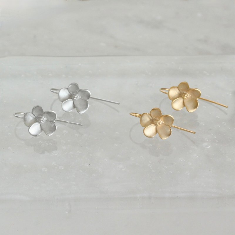 Oxalis earrings - ต่างหู - เงินแท้ สีเงิน