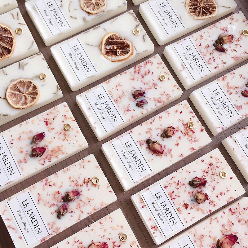 Le Jardin wedding small things bridesmaid ceremony rose dried flower soy Wax fragrance scented brick - ตกแต่งต้นไม้ - พืช/ดอกไม้ 