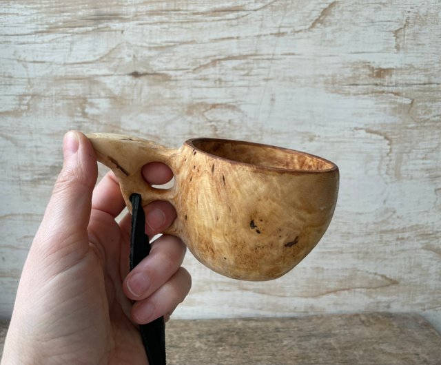 グクシ フィンランドのカップ 白樺の木目から作られたククサ