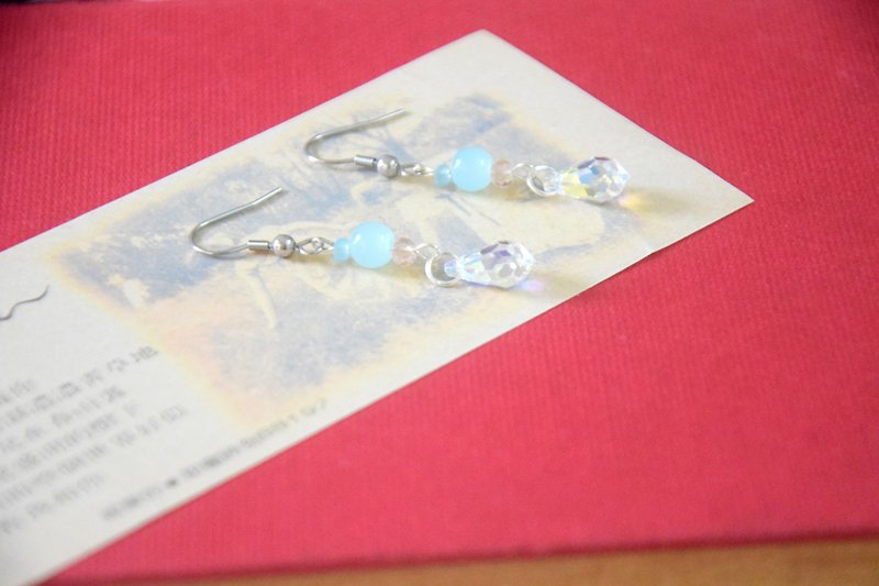 Fresh Look Swarovski Tear Drop Crystal AB Beads Earrings - ต่างหู - วัสดุอื่นๆ หลากหลายสี