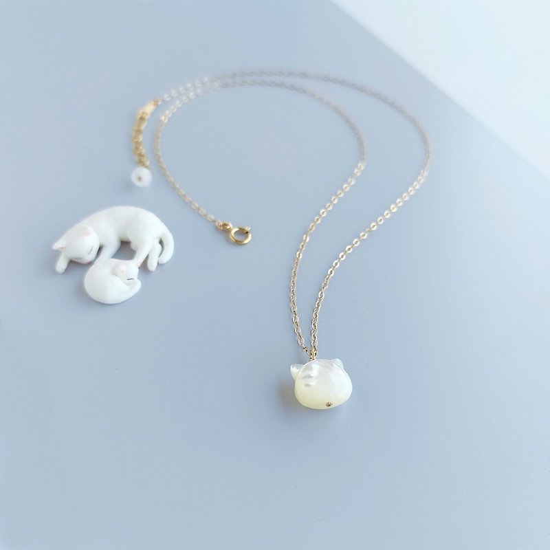 White butterfly cat cat x 14KGF necklace - Necklaces - Shell White