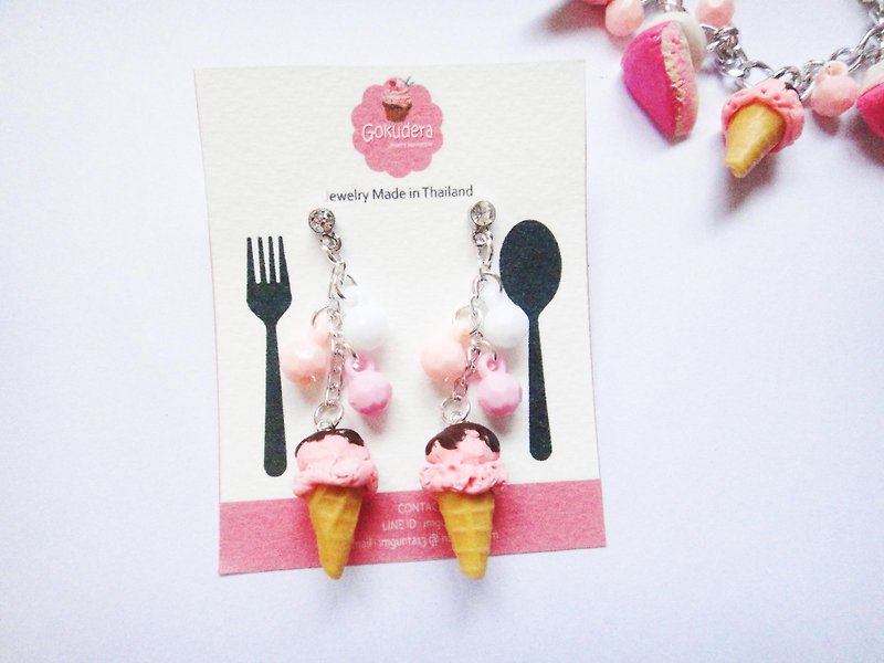 Strawberry ice cream diamond earrings
