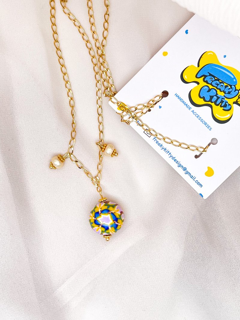 Polymer Clay Bead Necklace with Pearl, gold plated - สร้อยคอ - ดินเผา สึชมพู