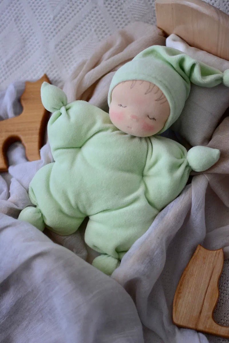 Green Waldorf comforter doll for sleeping babies 12 inch (30 cm) - ของเล่นเด็ก - ผ้าฝ้าย/ผ้าลินิน สีเขียว