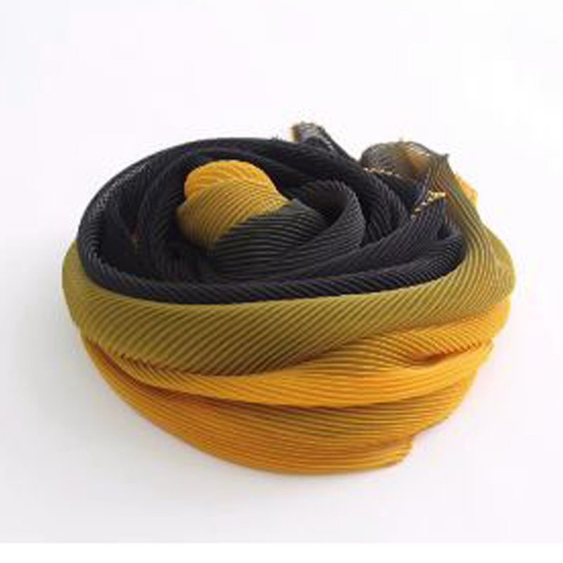 Colorful gradient scarf-yellow and black - ผ้าพันคอถัก - เส้นใยสังเคราะห์ 
