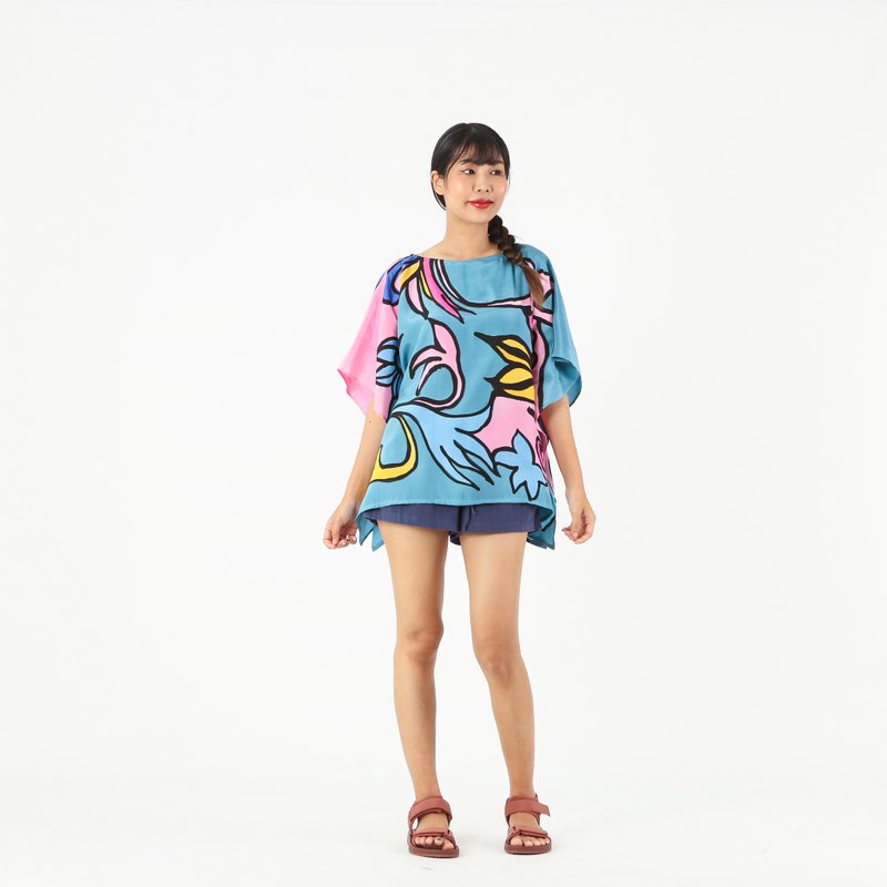 Poncho Blouse Cotton Silk Hand Painted for Summer resort - 女上衣/長袖上衣 - 棉．麻 粉紅色