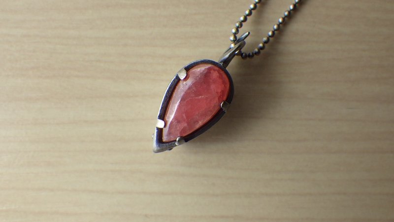 Red Squirrel Pendant - 項鍊 - 寶石 紅色