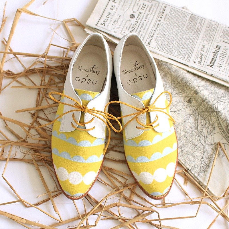 Shoes Party Yellow Bubble X White handsome Punch Buddy shoes / women's shoes / handmade custom / Japanese fabric / M2-17903F - รองเท้าลำลองผู้หญิง - ผ้าฝ้าย/ผ้าลินิน สีเหลือง