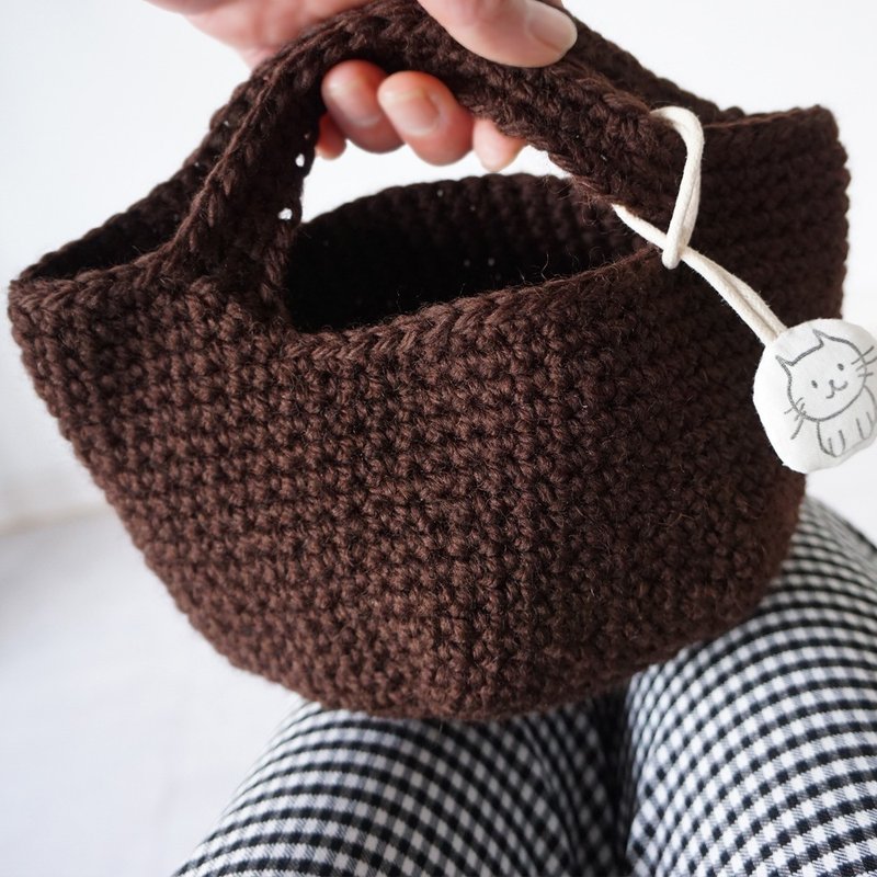 Ba-ba handmade Crochet bag  No.CSB43 - 手提包/手提袋 - 其他材質 咖啡色