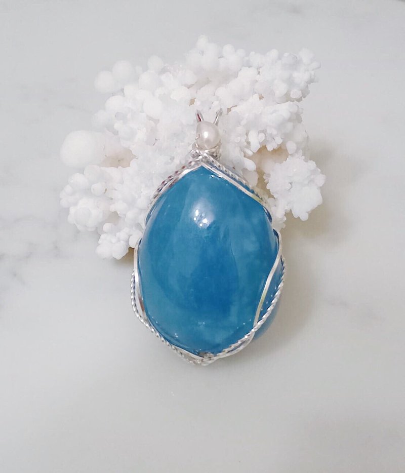 アクアマリン ブレイド メタル ペンダント - ネックレス - 半貴石 ブルー
