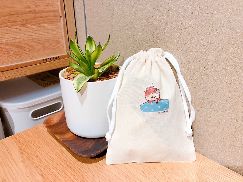 Nap cat の daily cat canvas drawstring bag hand-printed Drawstring bag - Toiletry Bags & Pouches - Cotton & Hemp 