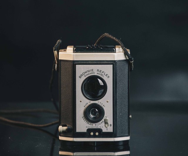 eastman kodak brownie reflex synchro model