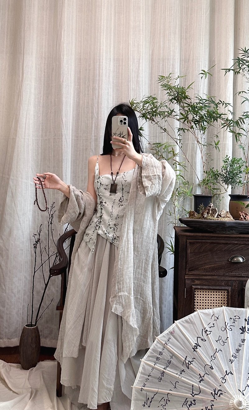 Zen-inspired new Chinese textured linen robe jacket - เสื้อผู้หญิง - วัสดุอื่นๆ ขาว
