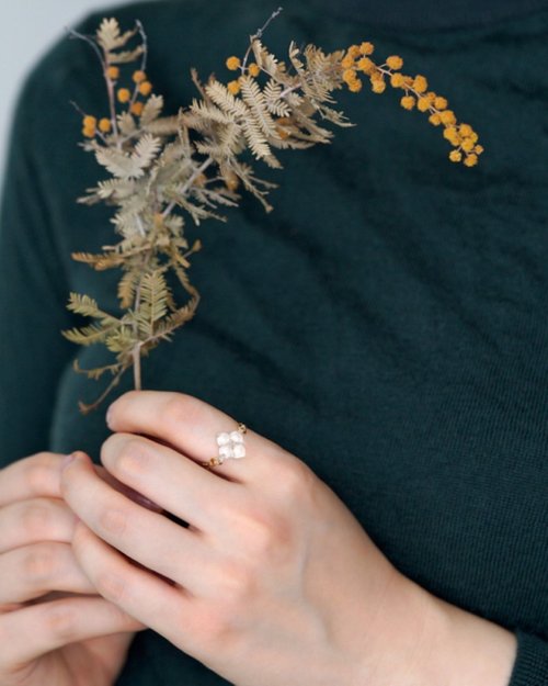 Hario Handmade Jewelry Hario手工玻璃戒指 可自由調節大小 - 花 (HAP-WF-004R)