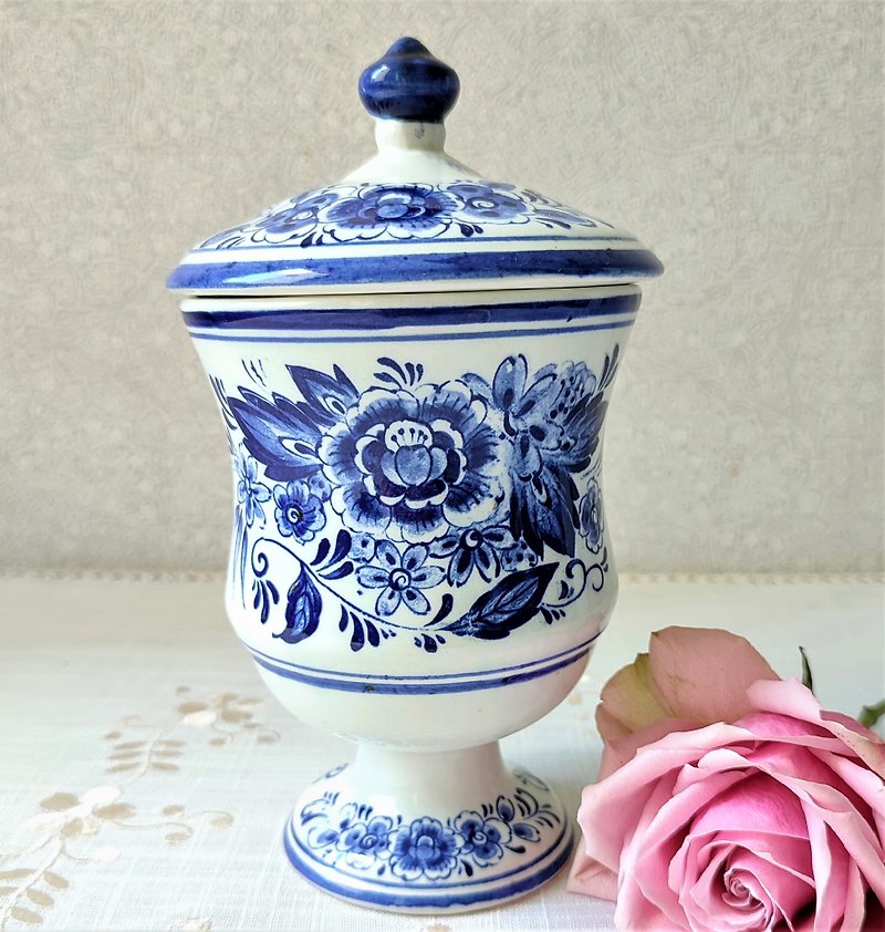 Dutch Delft tea jar vintage / Pottery candy holder with a lid - 調味罐/醬料罐 - 陶 