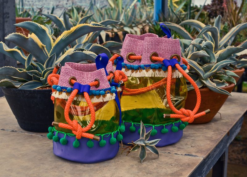 'BUCKET' Drawstring Beach Bucket Bag in Cactus Pop - 手提包/手提袋 - 防水材質 橘色