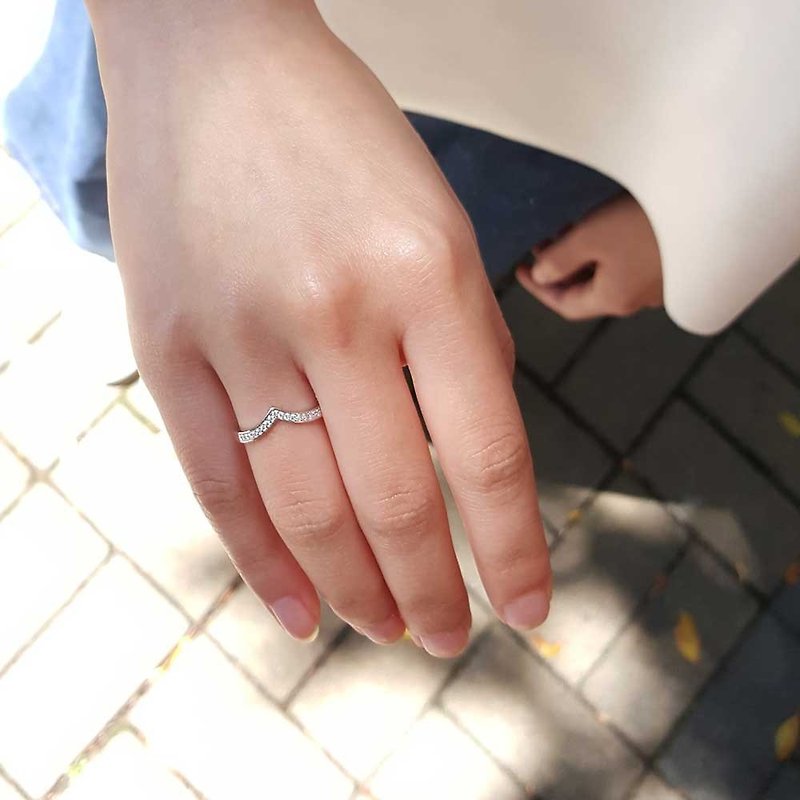 Victory sterling silver ring | light jewelry | 925 sterling silver. Exquisite. temperament. elegant - แหวนทั่วไป - โลหะ สีเงิน