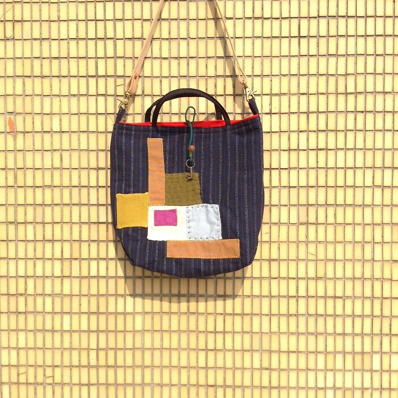 Ancient cloth patchwork portable shoulder bag dual-use Japanese old key attached (L) - กระเป๋าแมสเซนเจอร์ - ผ้าฝ้าย/ผ้าลินิน หลากหลายสี