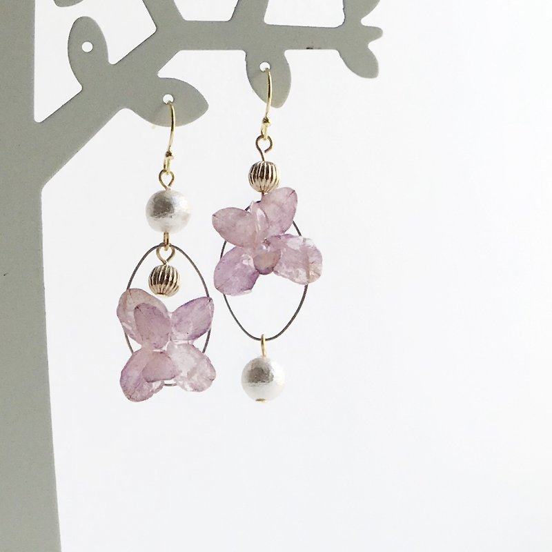 [Fleur d'amour] pink purple hydrangea three-dimensional real flower Japan cotton pearl long earrings 18K gold earrings Christmas gifts - Earrings & Clip-ons - Plants & Flowers Purple