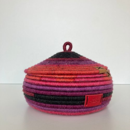 KOTTOSH ART Raspberry storage basket with lid 17 cm x 12 cm