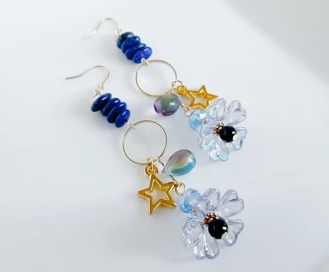 変わった形のラピスラズリピアスチャーム☆フラワーチャーム 変わった形のラピスラズリピアスチャーム☆フラワーチャーム
