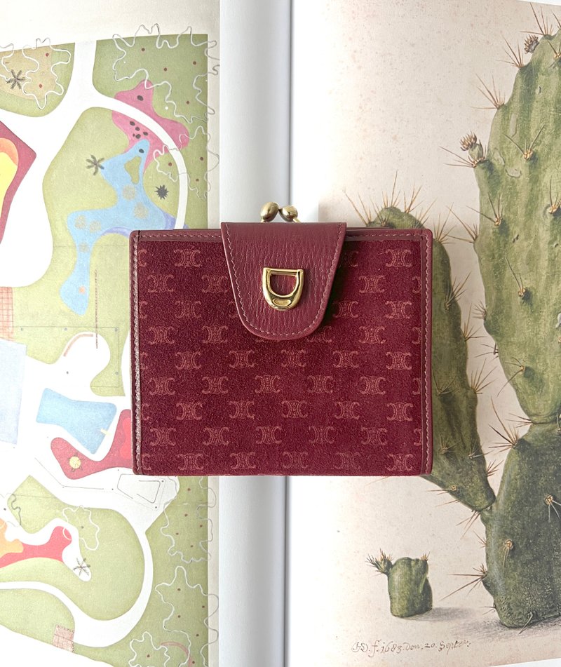 Celine Triomphe wallet 稀有中古櫻桃暗紅色猄皮皮革短夾錢包 - 錢包/皮夾/長短夾 - 真皮 紅色