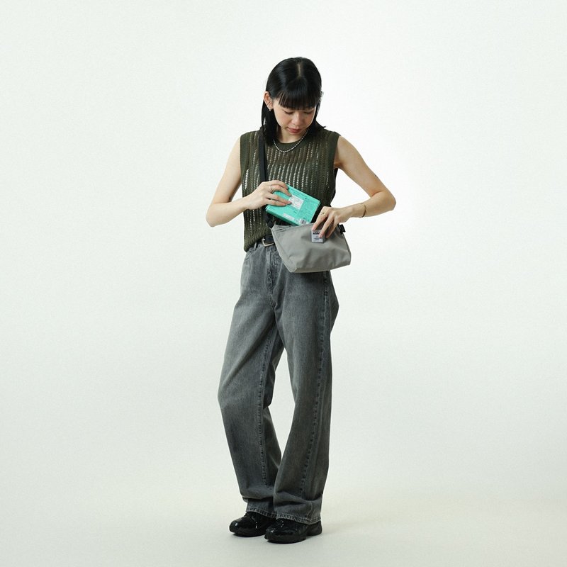 CANA (ECO Edition) Compact Utility Bag, Crossbody Bag Sling Bag (Soft Gray) - กระเป๋าแมสเซนเจอร์ - วัสดุอีโค สีเทา