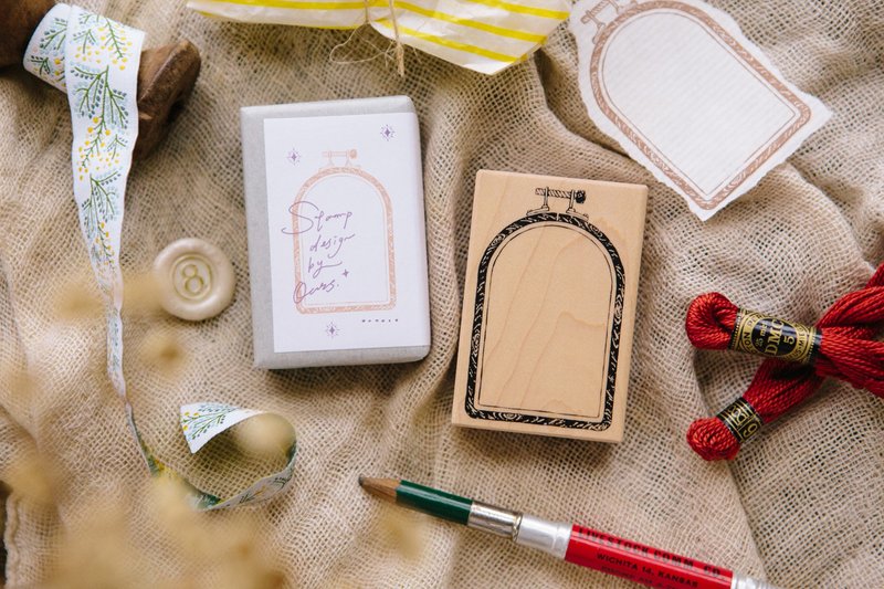 Window Embroidery Hoop Rubber Stamp - ตราปั๊ม/สแตมป์/หมึก - ไม้ สีนำ้ตาล