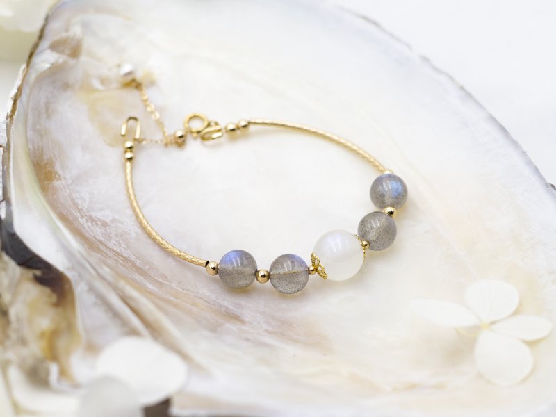 Custom-Grey Reflected Moon-Labradorite Stone Pearl 14K Gold-coated Adjustable Bracelet - Bracelets - Crystal Gray