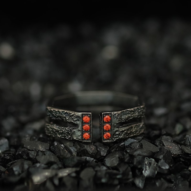 Fire Element stone ring - 對戒 - 純銀 黑色