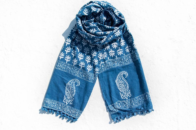 Blue dyed silk scarves / woodcut printed scarves / plant dyed scarves / indigo tassel cotton scarves - marine plants - ผ้าพันคอ - ผ้าฝ้าย/ผ้าลินิน สีน้ำเงิน