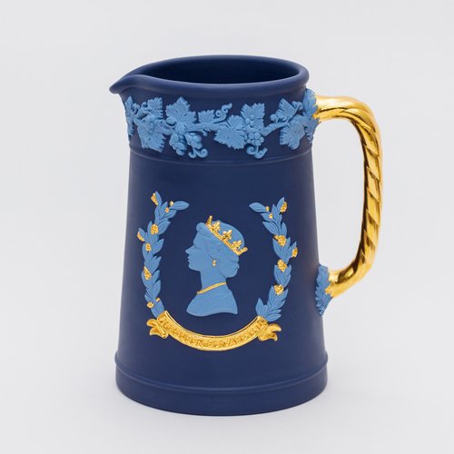 擎上閣裝飾藝術 Wedgwood 皇室藍 伊麗莎白二世紀念壺 鑲金浮雕手工 奶壺咖啡壺
