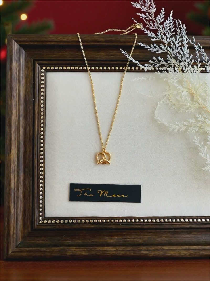 【精緻禮盒】厚鍍真金蝴蝶餅項鍊 18KGF－早安歐洲 #麵包 可愛 - 項鍊 - 其他金屬 金色