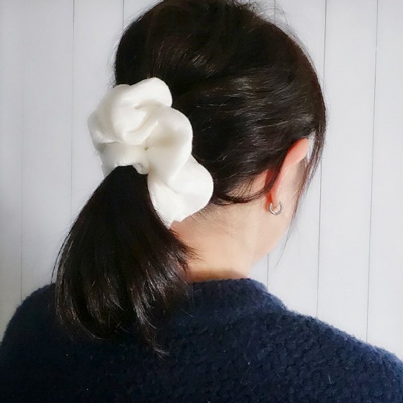 Linen double gauze scrunchie - Hair Accessories - Other Materials 