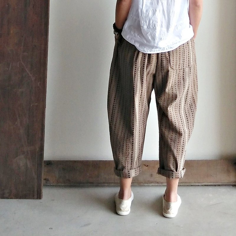 Feliz & Recap [first ruled dyeing little low Cropped pants] Cotton dark coffee is only one - Women's Pants - Cotton & Hemp Brown