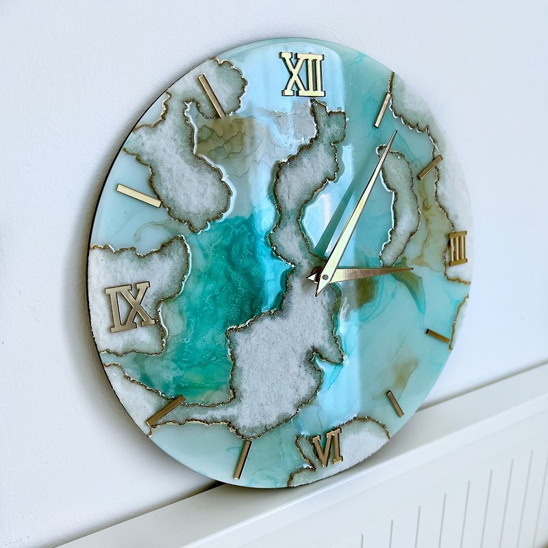 Loft wood Beach wall clock, resin ocean clock with sea shell 壁飾 掛鐘 藍染 女 禮物 入厝禮物 - 時鐘/鬧鐘 - 樹脂 藍色