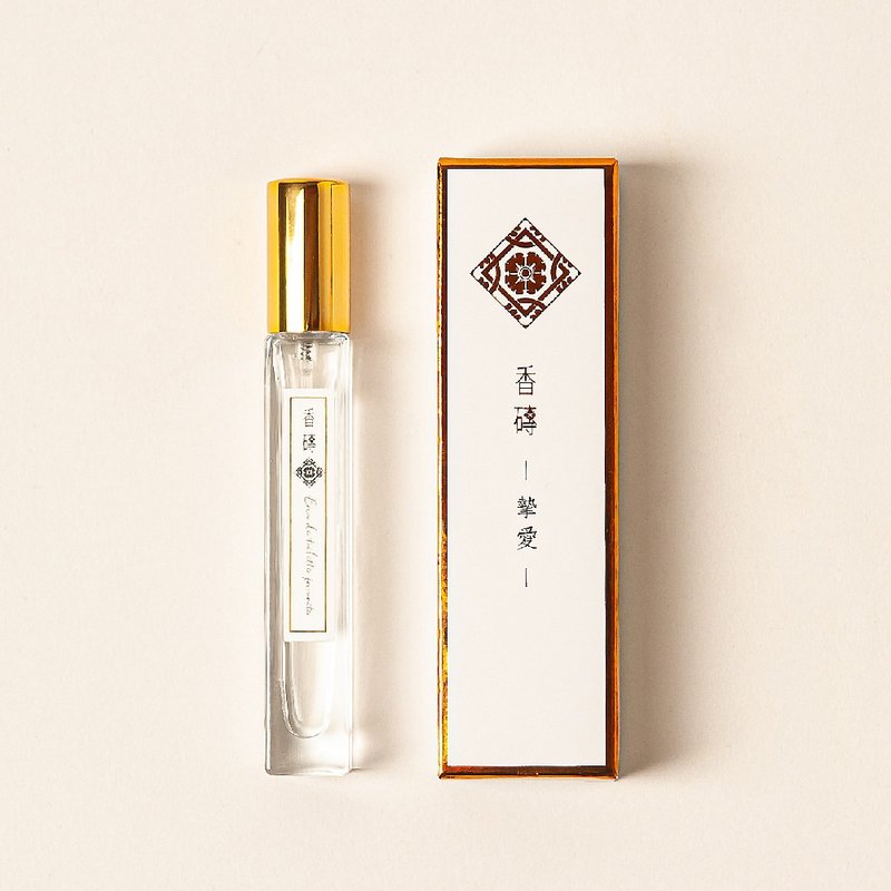 輕香水-摯愛 Favorite / 10 ml / 單入 - 香水/香膏 - 玻璃 白色