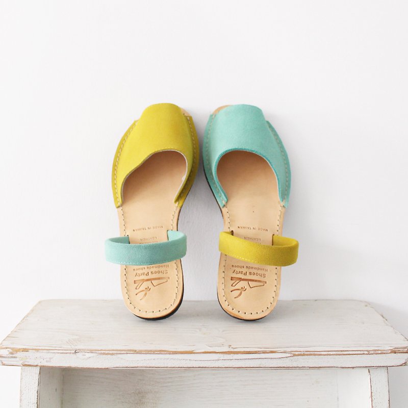 [24.0, 25.5 immediately shipped] manual minimalist open toe sandals - yellow x apple green / S2-15430L - Sandals - Genuine Leather 