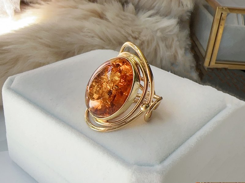 波羅的海 天然琥珀 純銀戒指 焦糖珀 優雅曲線 燦爛珀花 歐風時尚 - 戒指 - 純銀 