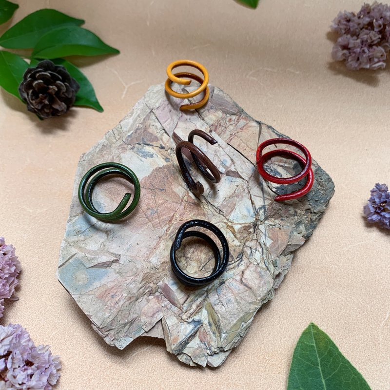 Coily rings / be Coily be simple. - 戒指 - 真皮 多色