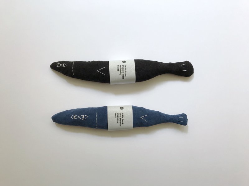 貓玩具-秋刀魚 - 貓/狗玩具 - 棉．麻 