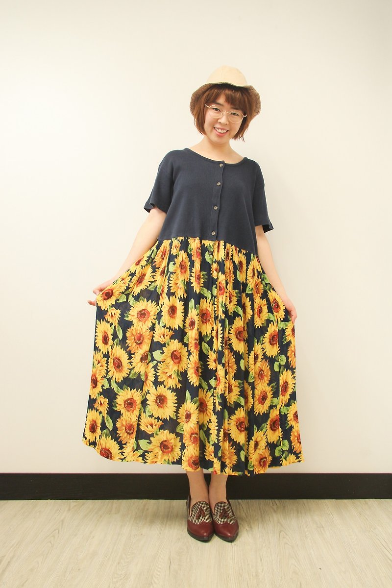 …｛DOTTORI :: DRESS｝Navy Sunflower Dress - ชุดเดรส - เส้นใยสังเคราะห์ หลากหลายสี