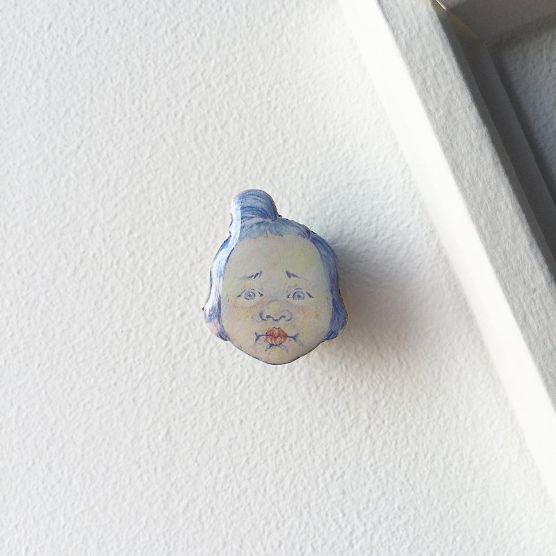 #25 LONELY Girl：Handmade Shrink Plastic Brooch - Brooches - Plastic Blue