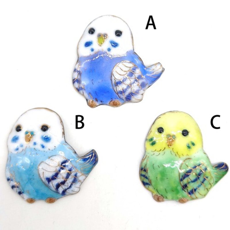 ぽっちゃりセキセイインコの七宝焼ミニブローチ - 胸針 - 其他金屬 白色